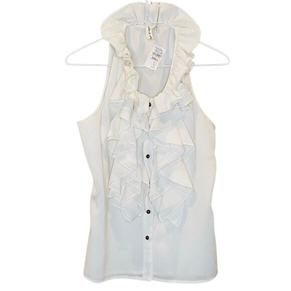 NWT Robbi & Nikki Button Front Ruffle Trim Sleeveless Blouse Cream Small - Picture 1 of 6